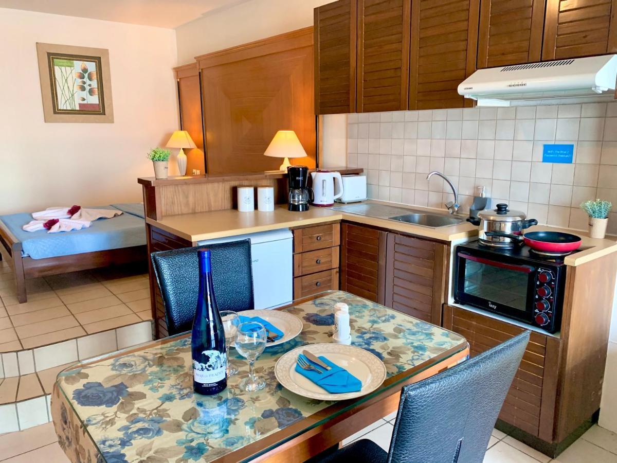The Blue Apartments Χερσόνησος Εξωτερικό φωτογραφία