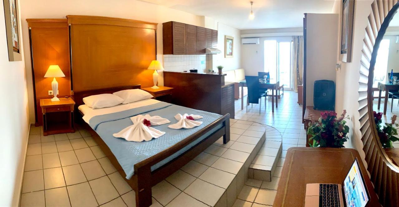 The Blue Apartments Χερσόνησος Εξωτερικό φωτογραφία