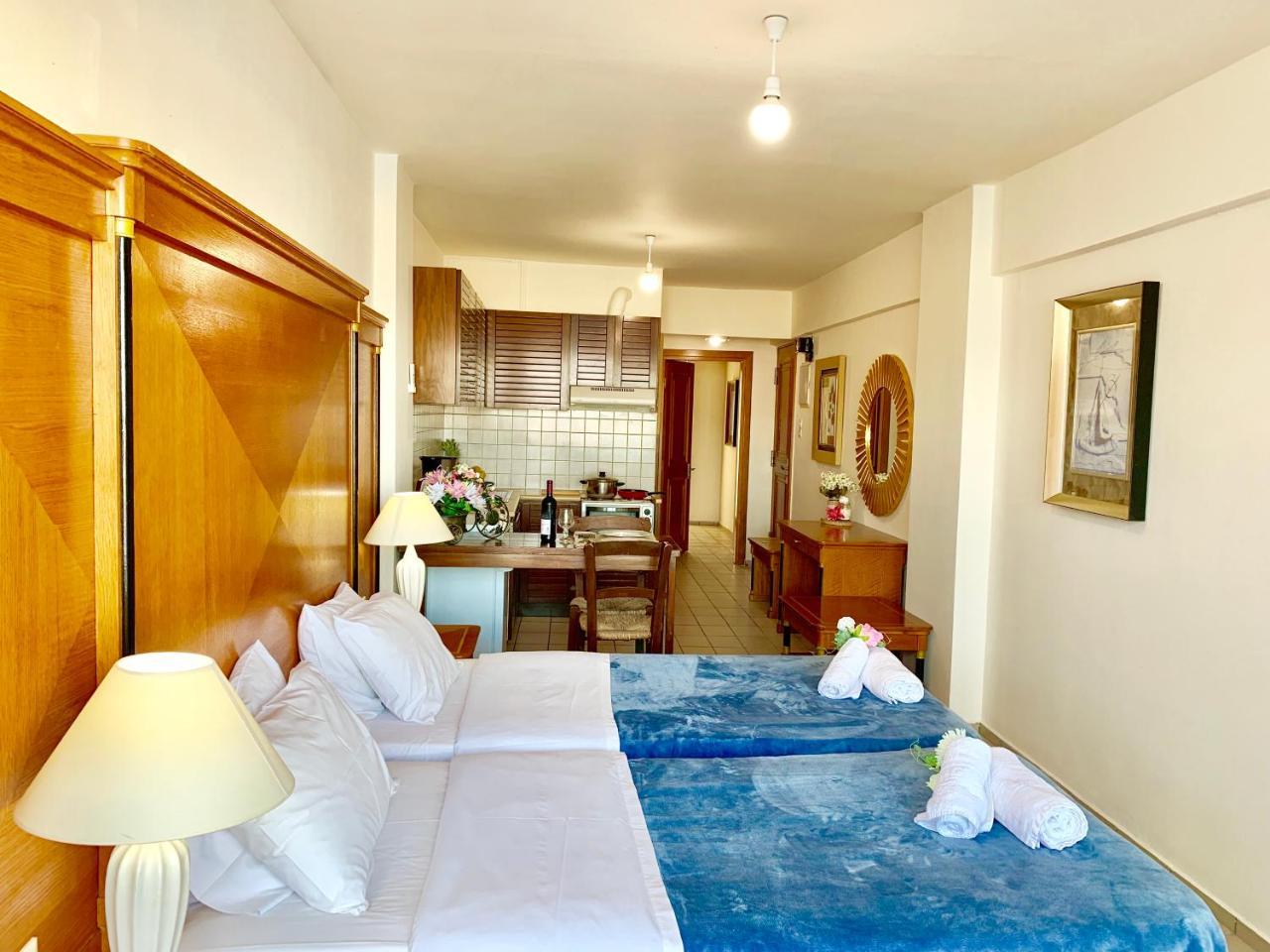 The Blue Apartments Χερσόνησος Εξωτερικό φωτογραφία